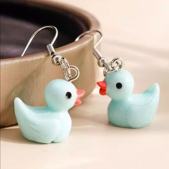 🆕Blue Duck Charm Dangle Earrings - Picture 2 of 5